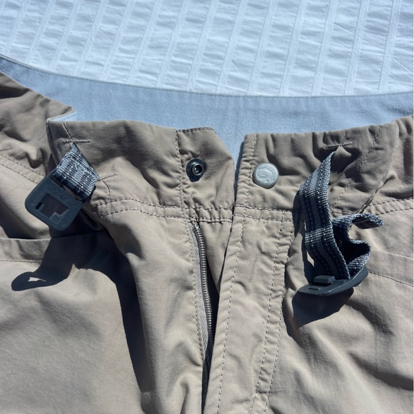 Mountain Hardwear Women's Ramesa Short in Khaki, 6 - Picture 6 of 14